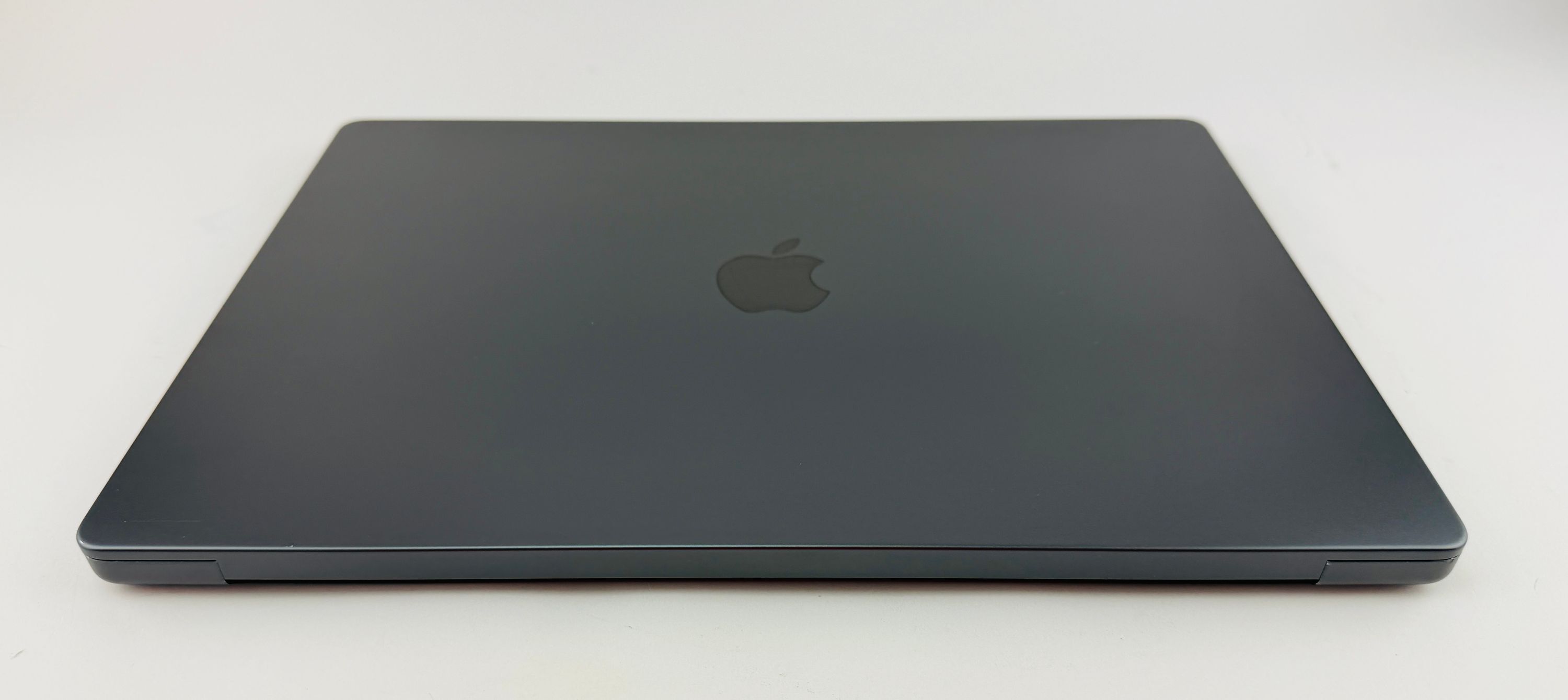 Apple MacBook Pro 16" (2024) M4 Max - Space Black