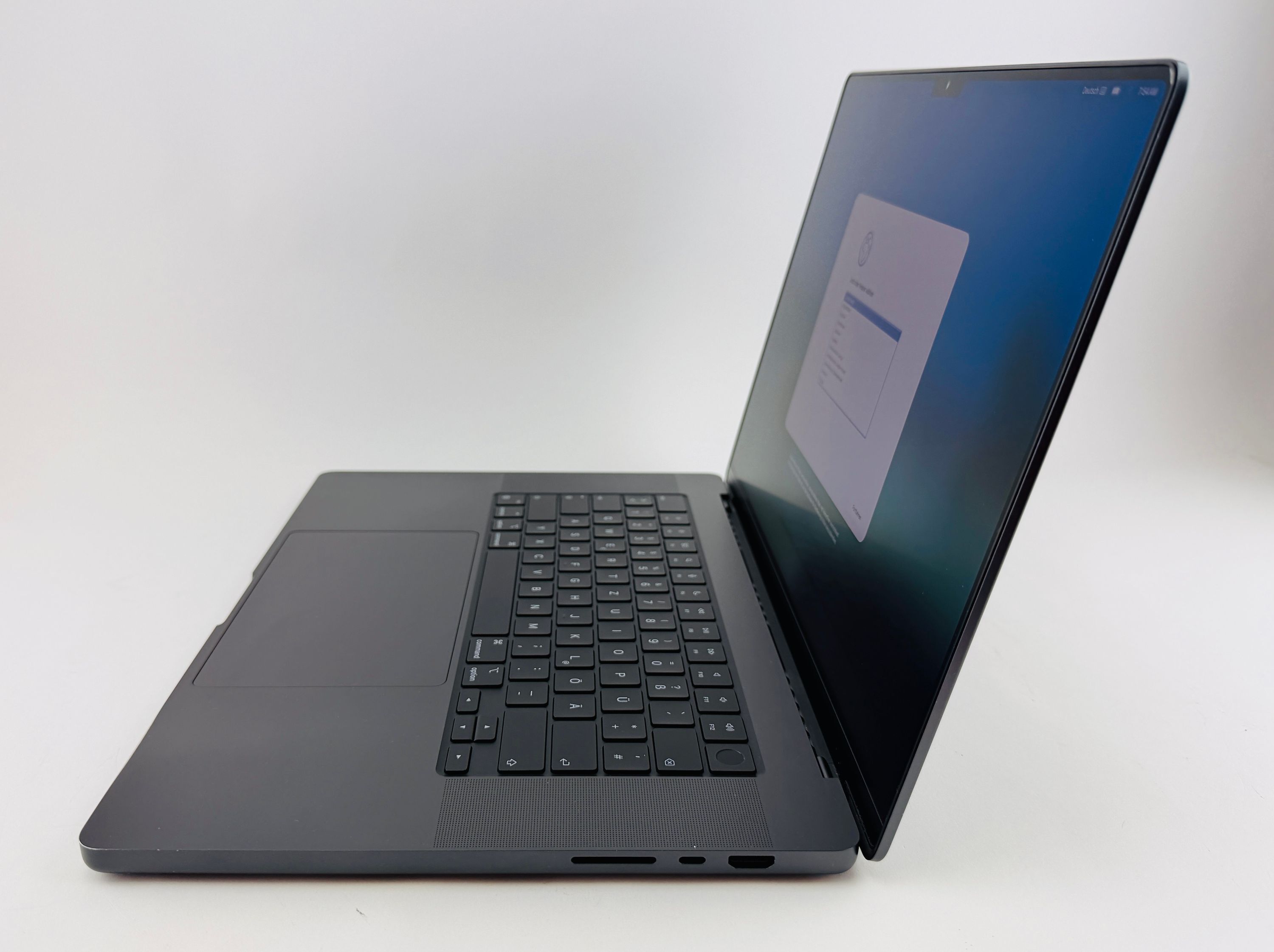 Apple MacBook Pro 16" (2024) M4 Max - Space Black Nanotextur
