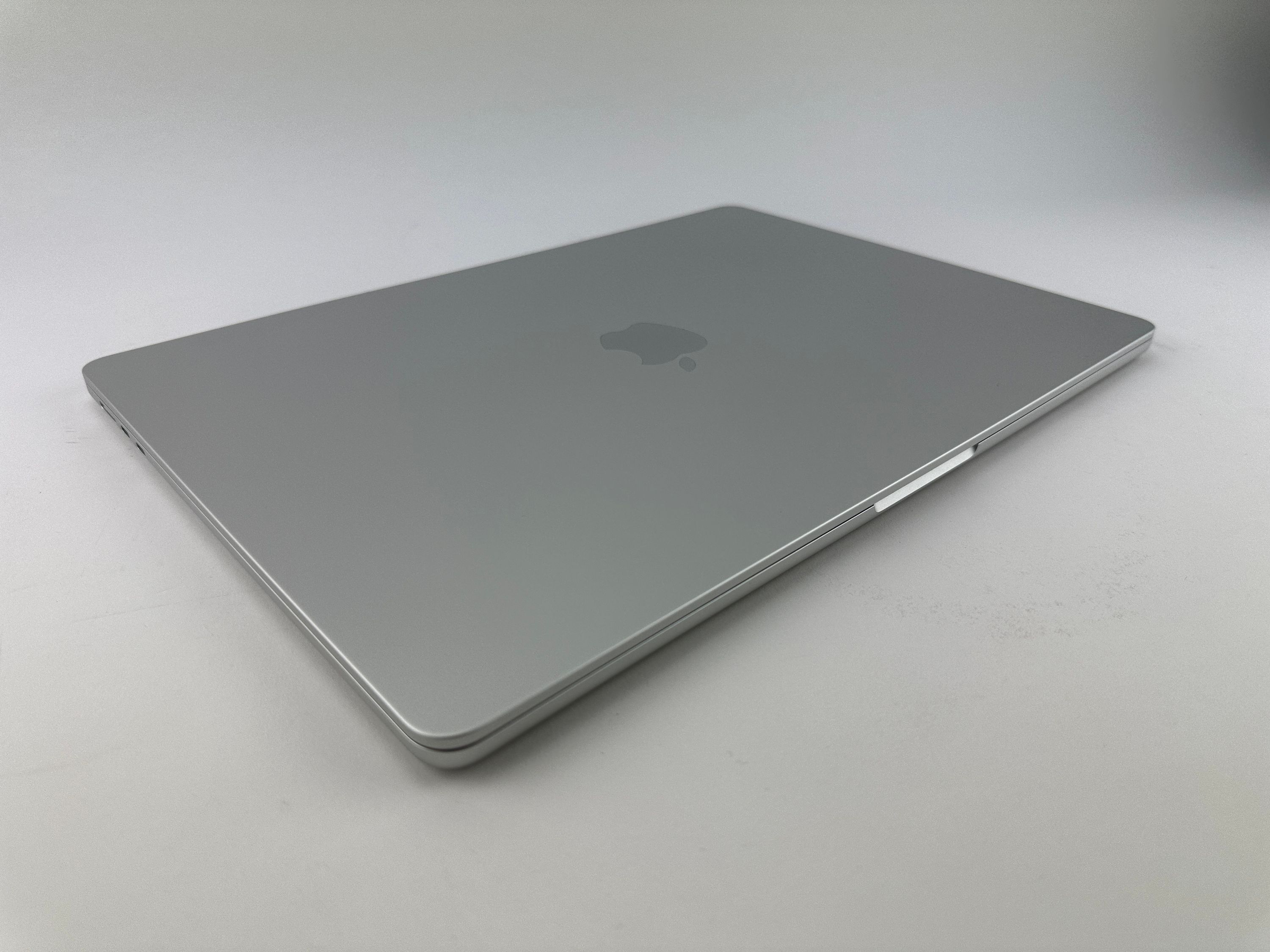 Apple MacBook Air 15" (2023) M2 10-Kern - Silber