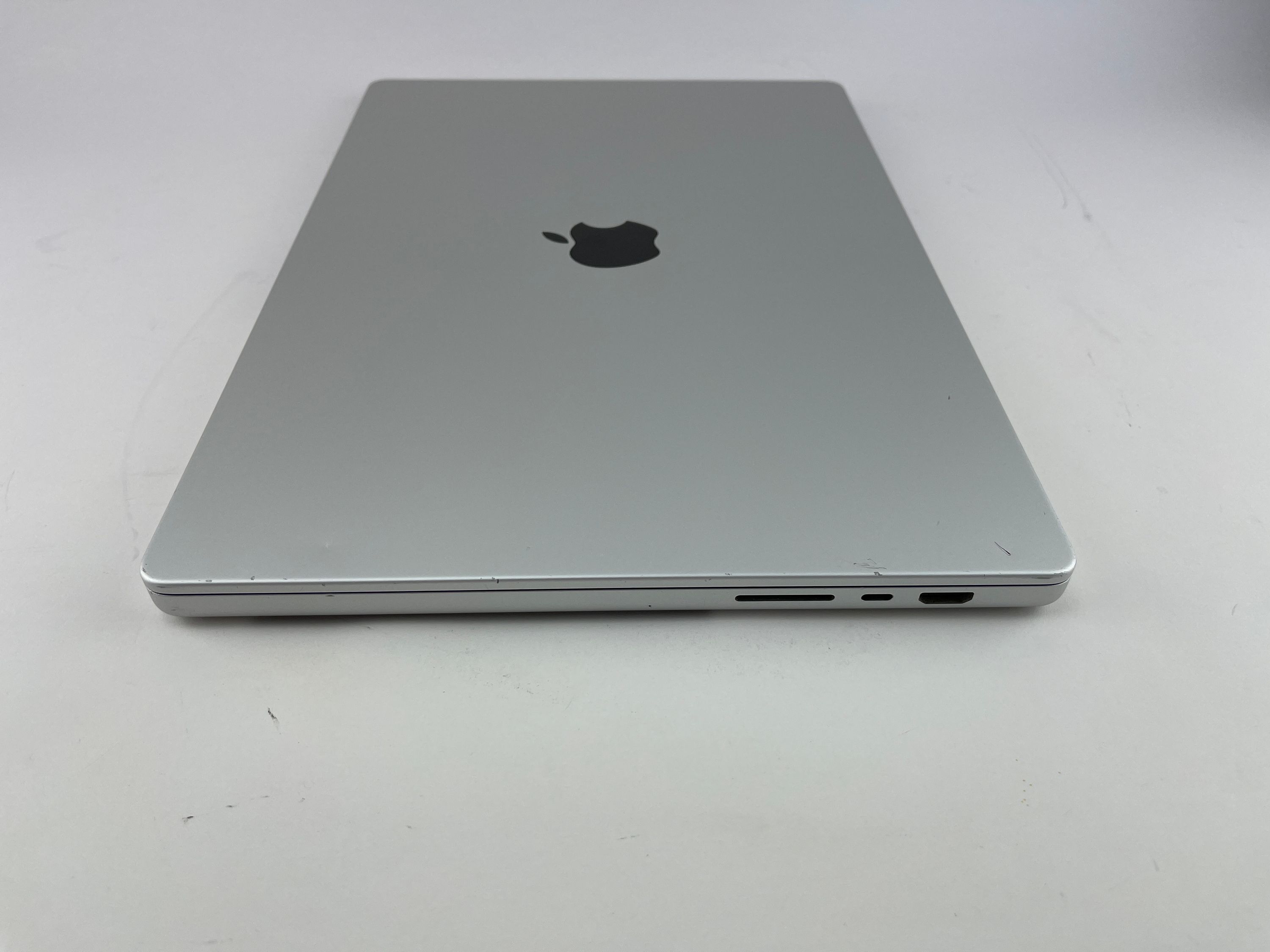 Apple MacBook Pro 16" (2021) M1 Max - Silber