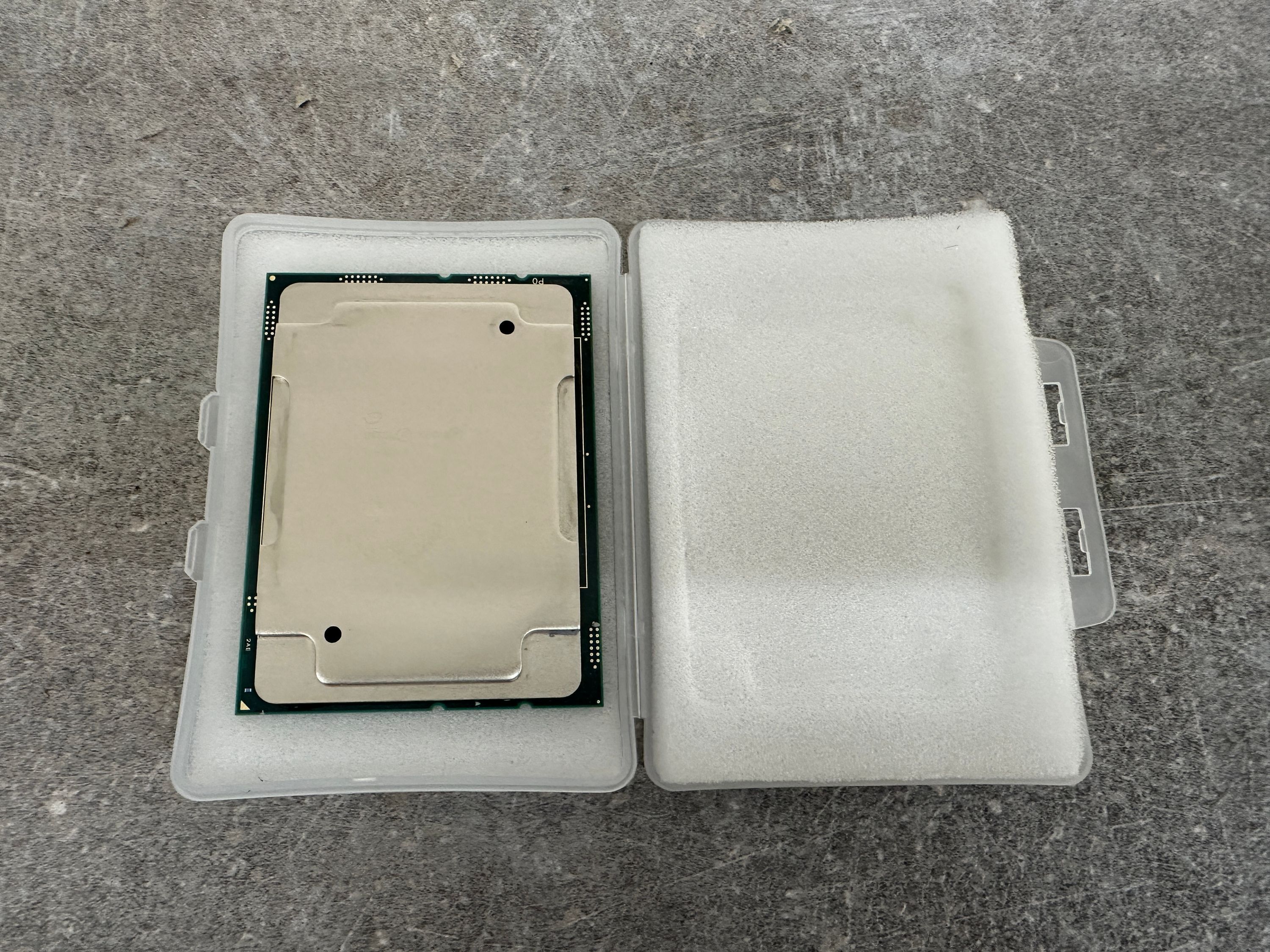 Intel Xeon Prozessor 16-Kern 3,2 GHz W-3245 (aus Mac Pro 7.1)
