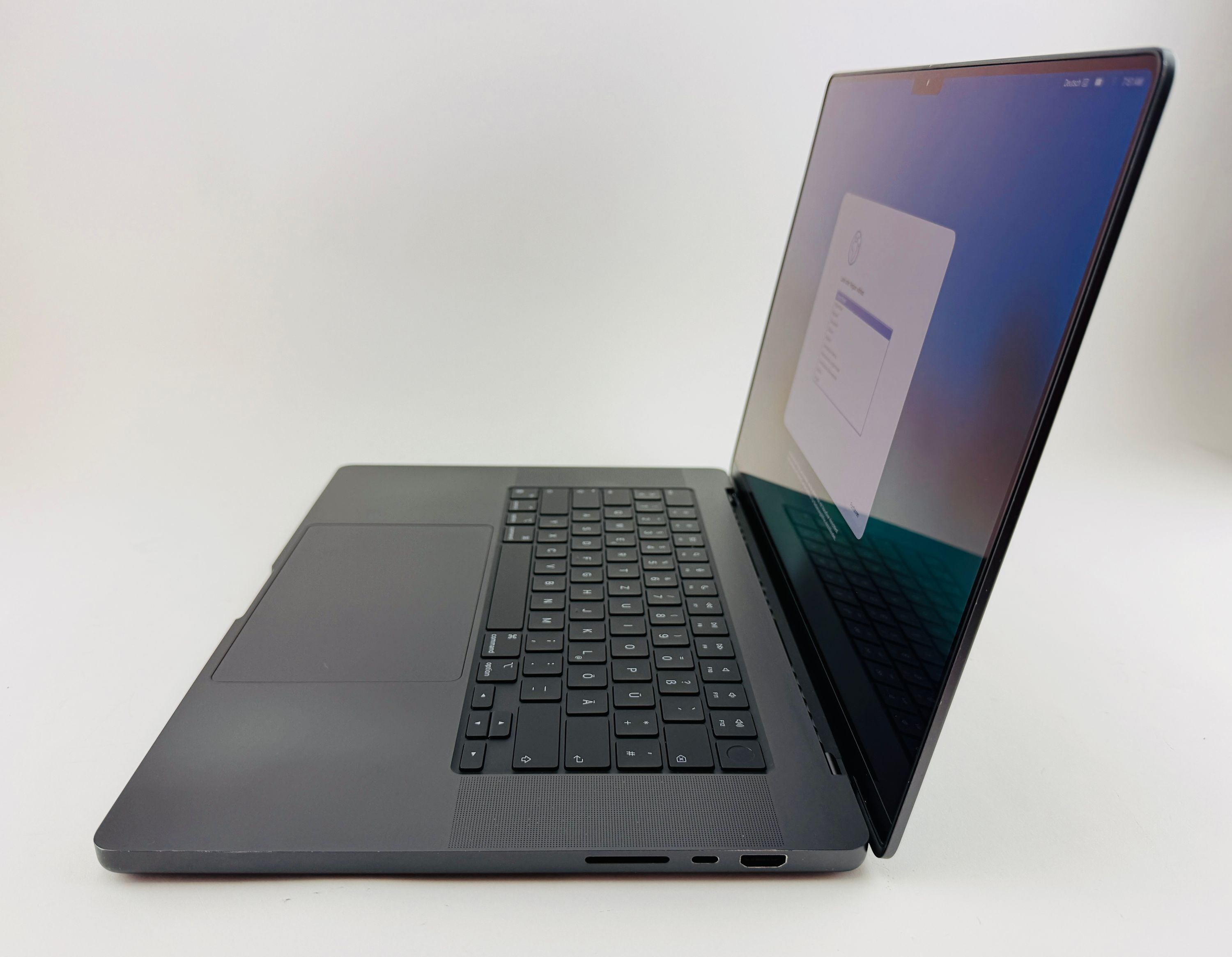 Apple MacBook Pro 16" (2024) M4 Max - Space Black