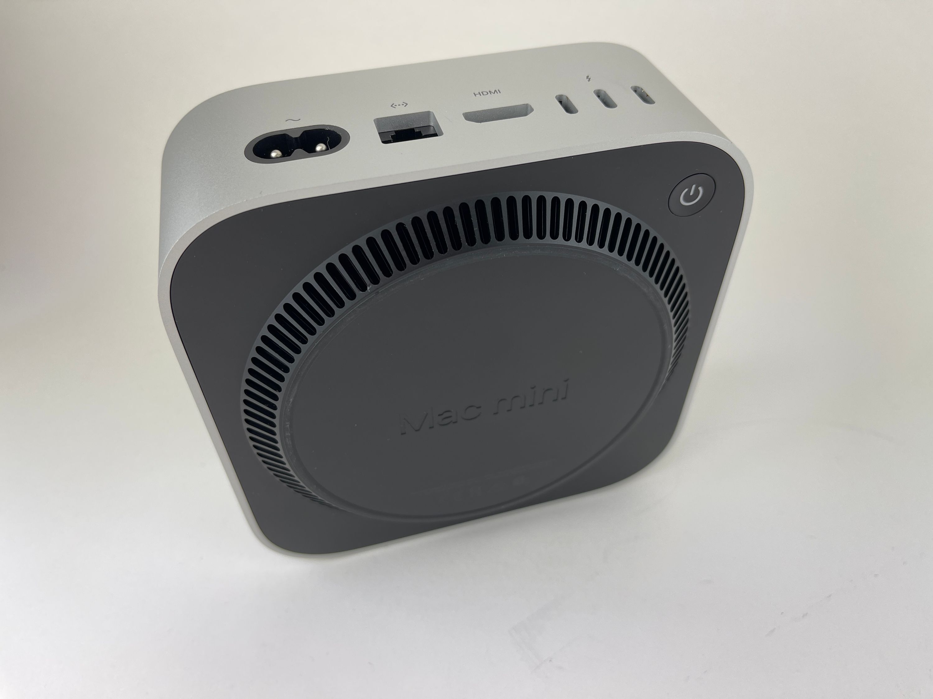 Apple Mac mini (2024) M4 Pro 20-Core GPU Silber