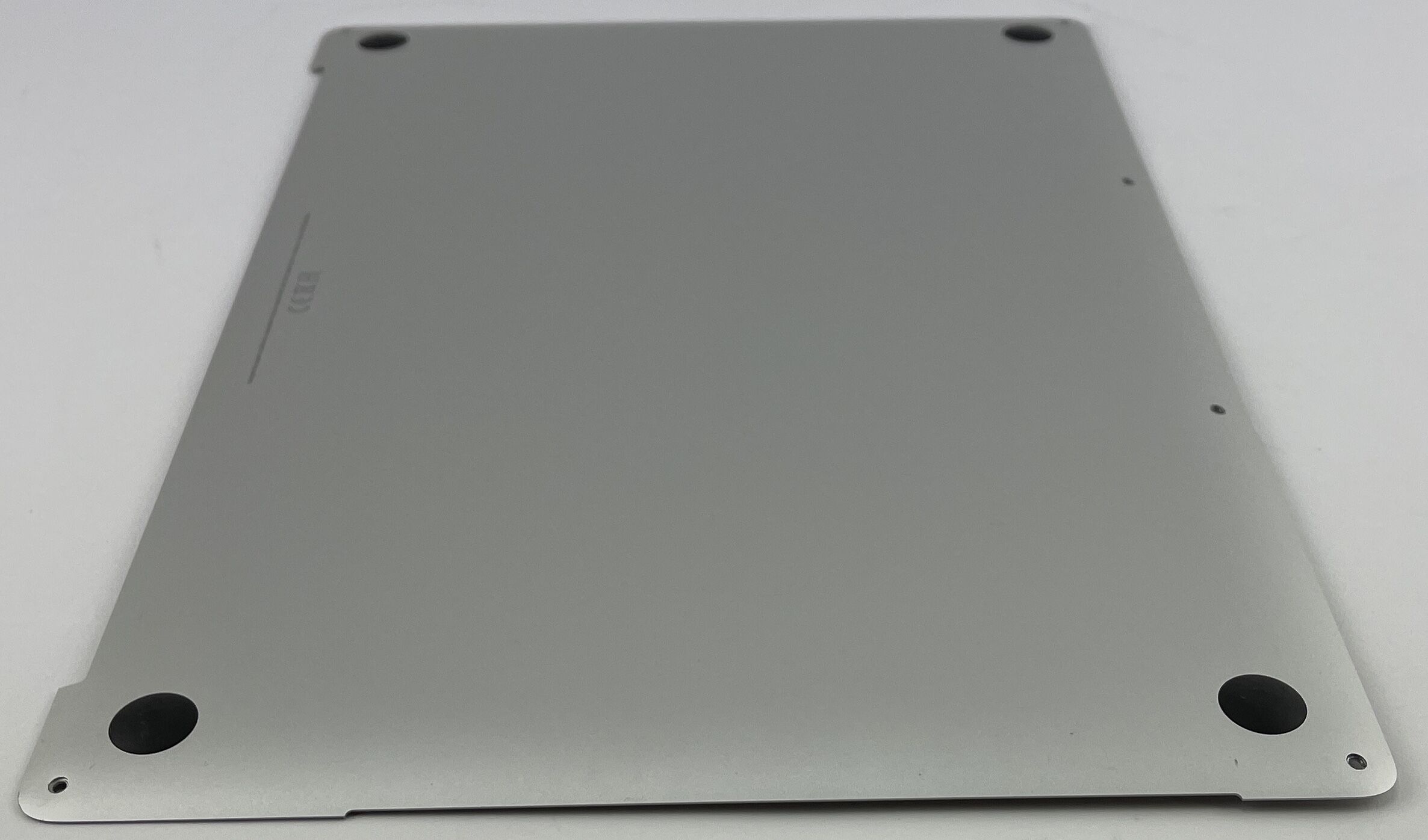 Apple MacBook Pro 15" A1990 2018 - 2019 Silber Bodenplatte