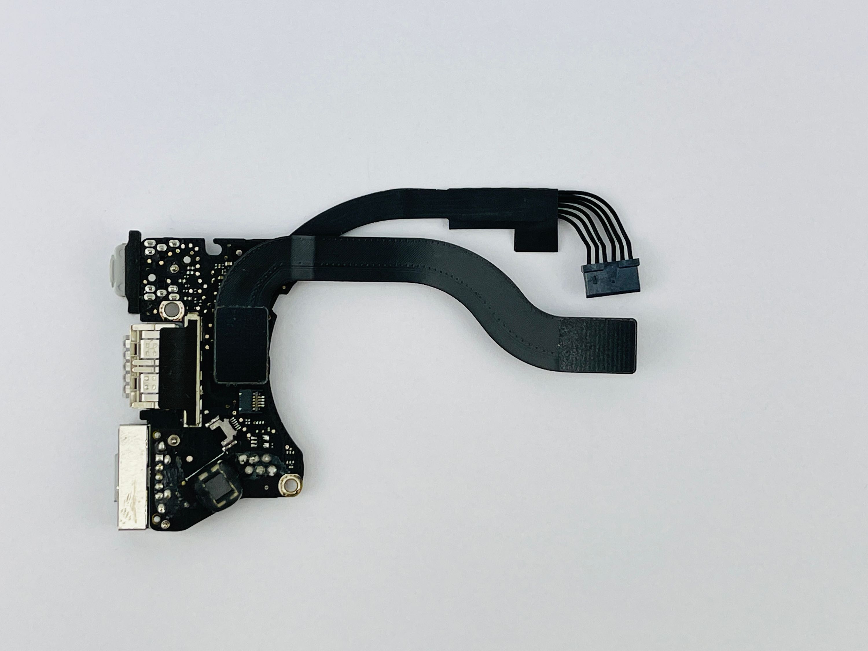 Apple MacBook Air 11" A1465 2012 USB / HDMI / SD Board