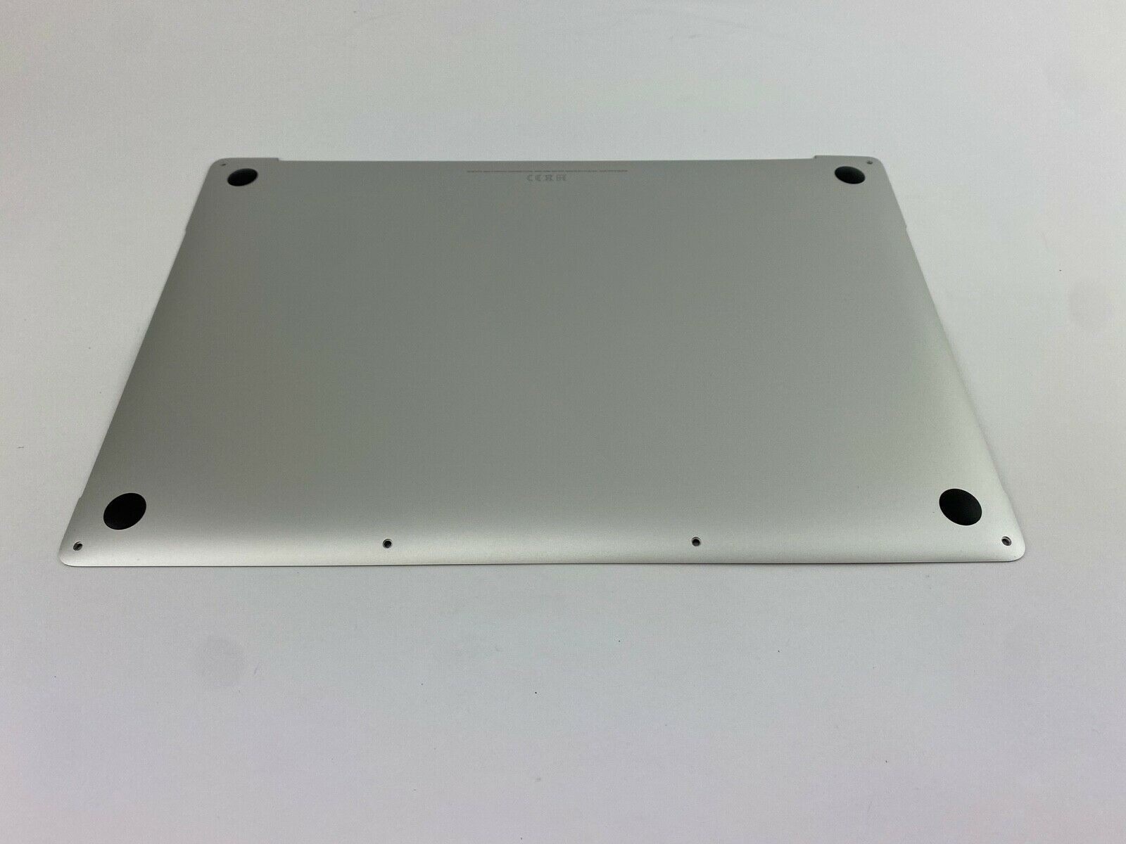 Apple MacBook Pro 15" A1990 2018 - 2019 Silber Bodenplatte