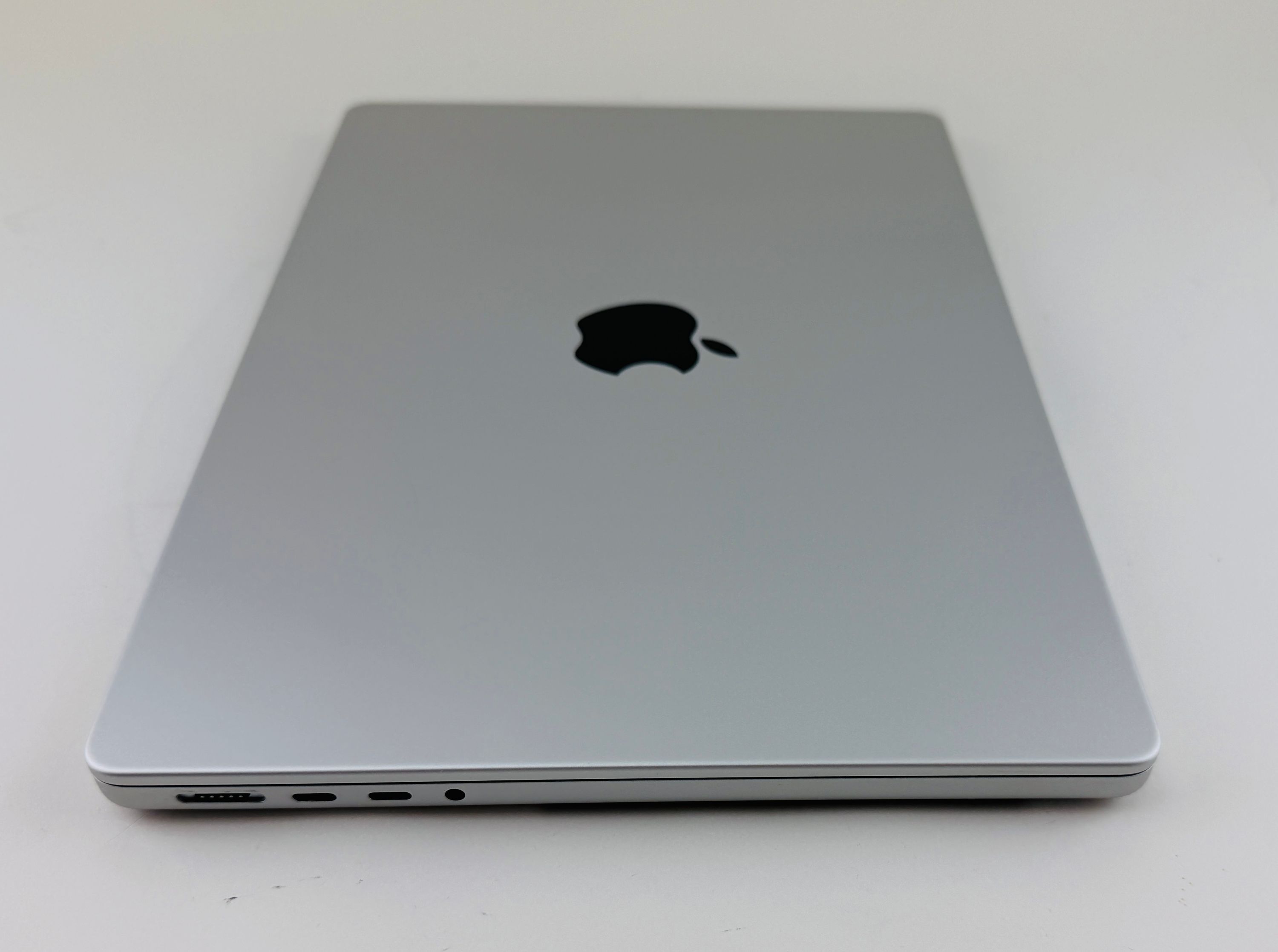 Apple MacBook Pro 14" (2023) M2 Max 30-Core - Silber