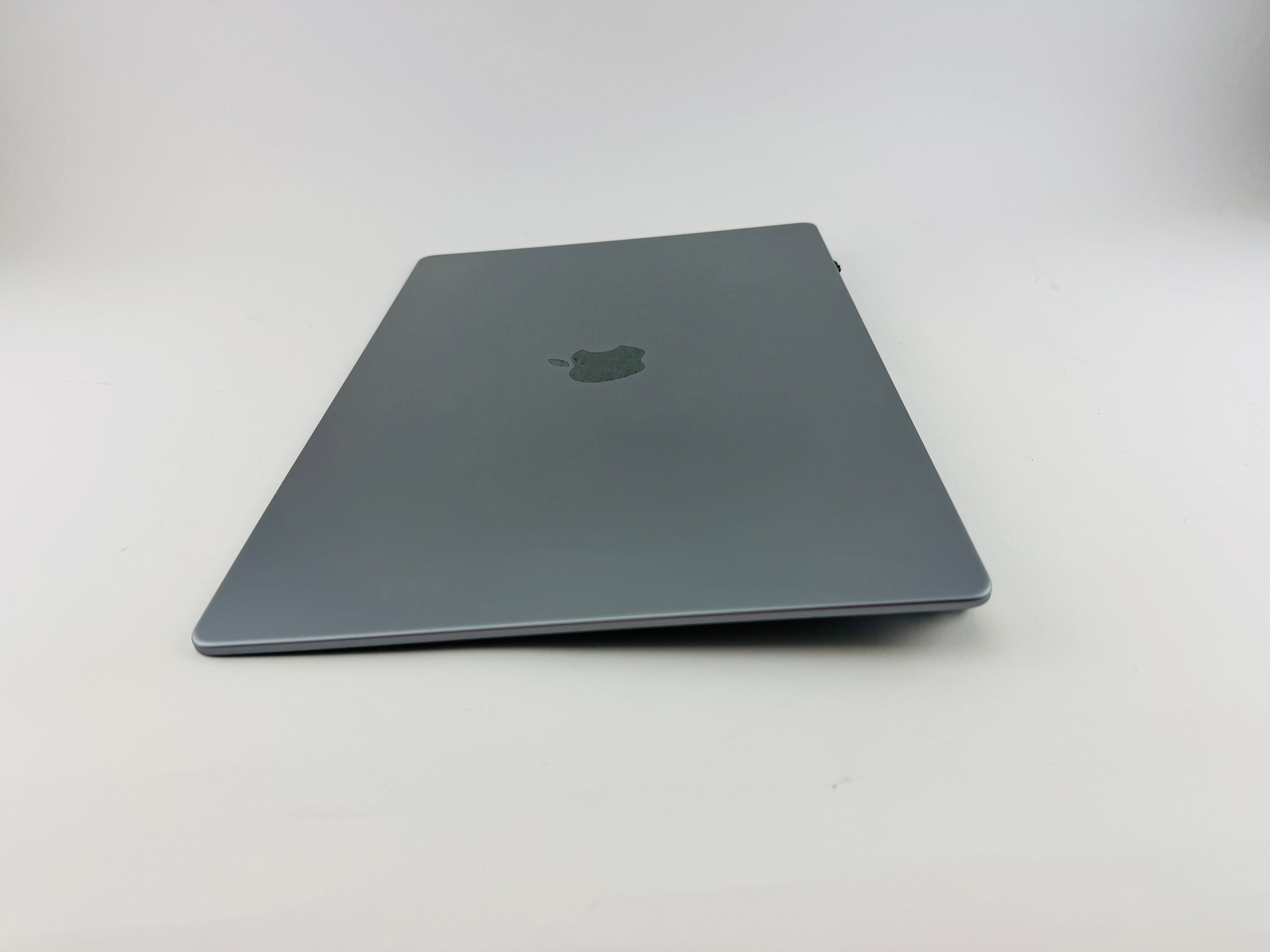 Apple MacBook Pro 16" A2442 A2779 2021 2023 Display Space Grau
