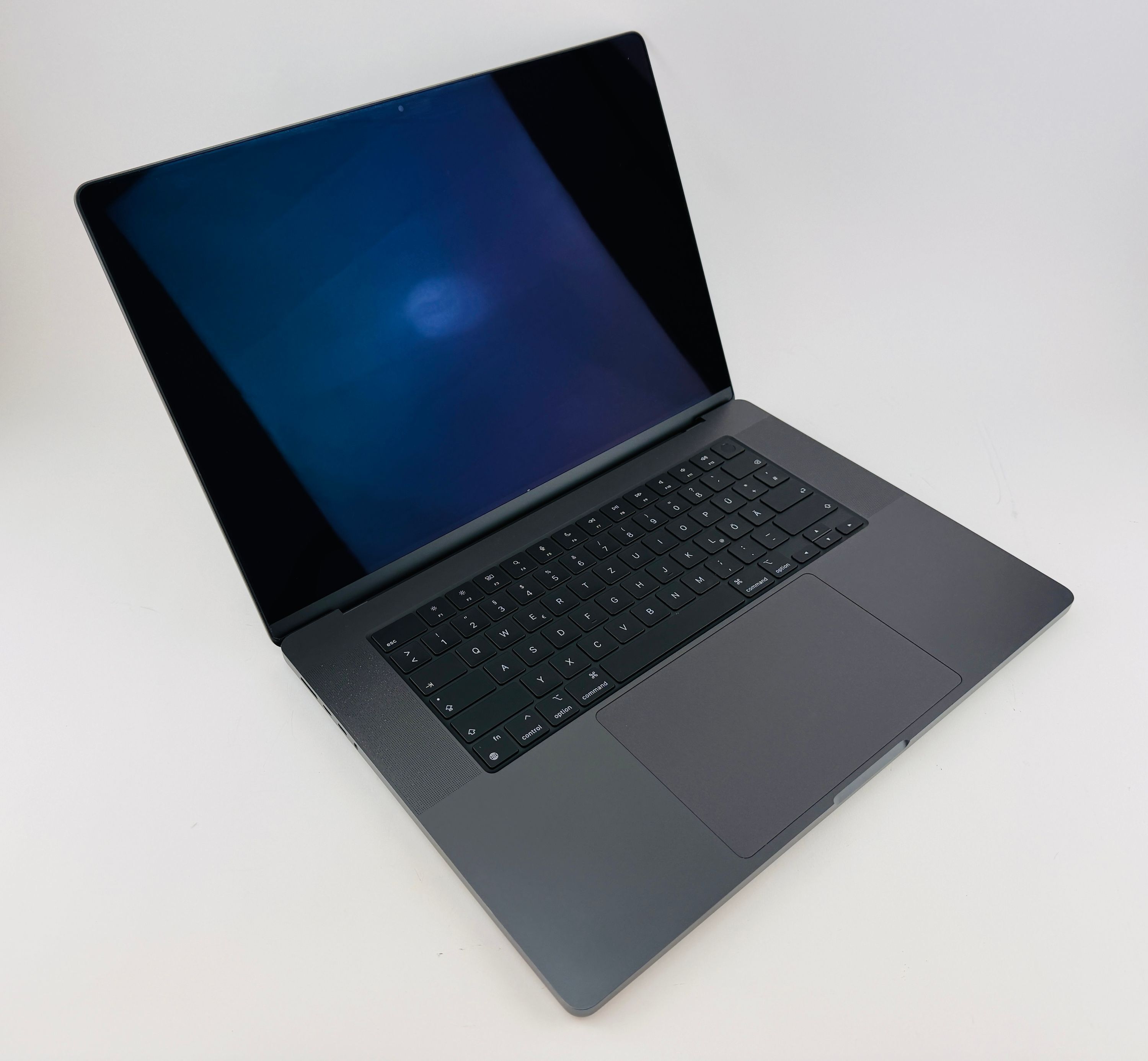 Apple MacBook Pro 16" (2024) M4 Max - Space Black