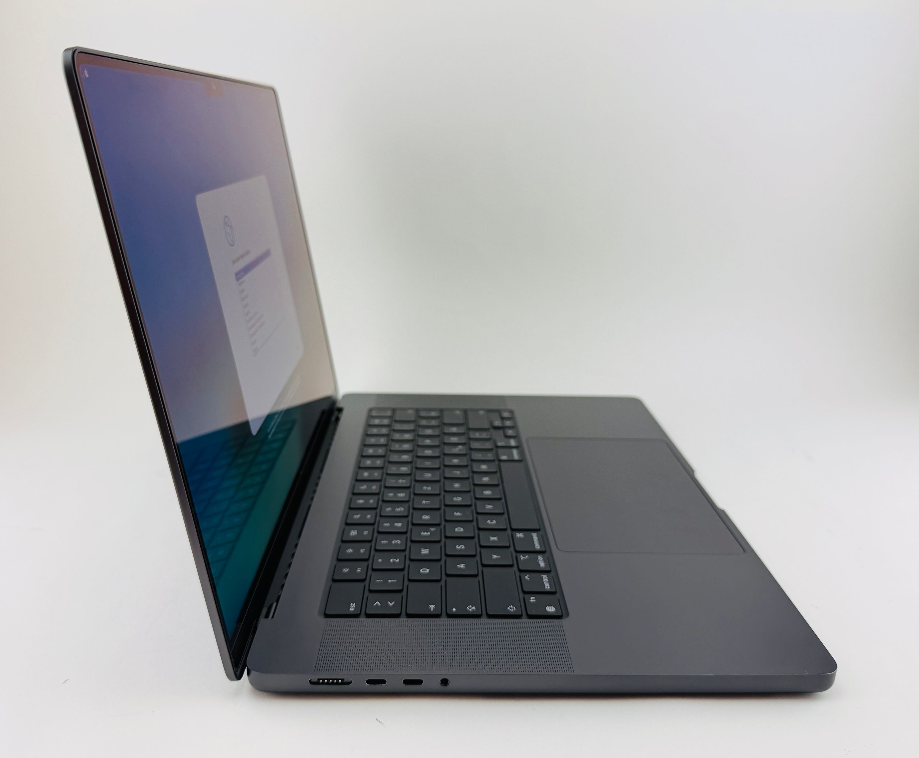 Apple MacBook Pro 16" (2024) M4 Max - Space Black