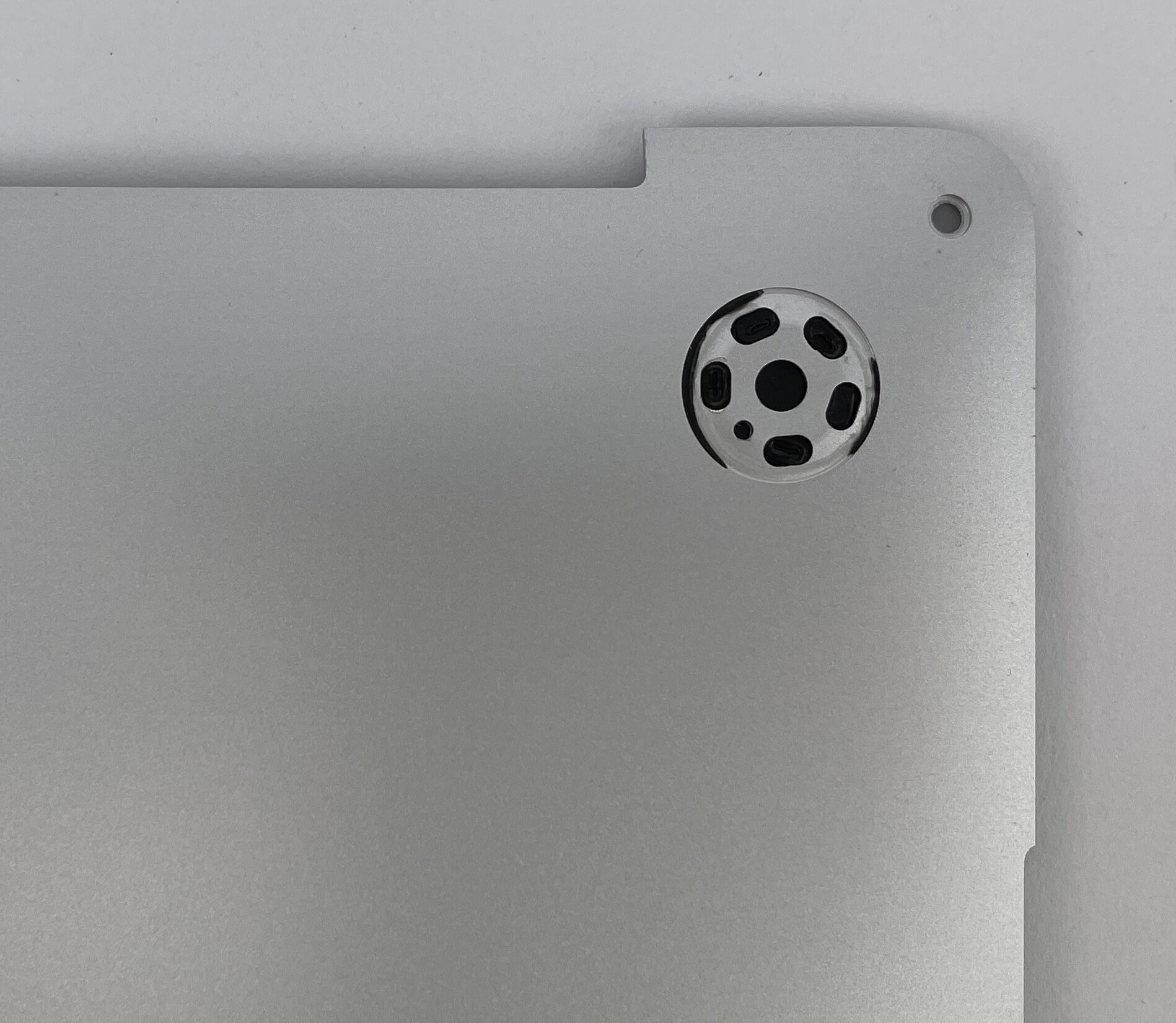 Apple MacBook Pro 13" A1989 2018 2019 Silber Bodenplatte