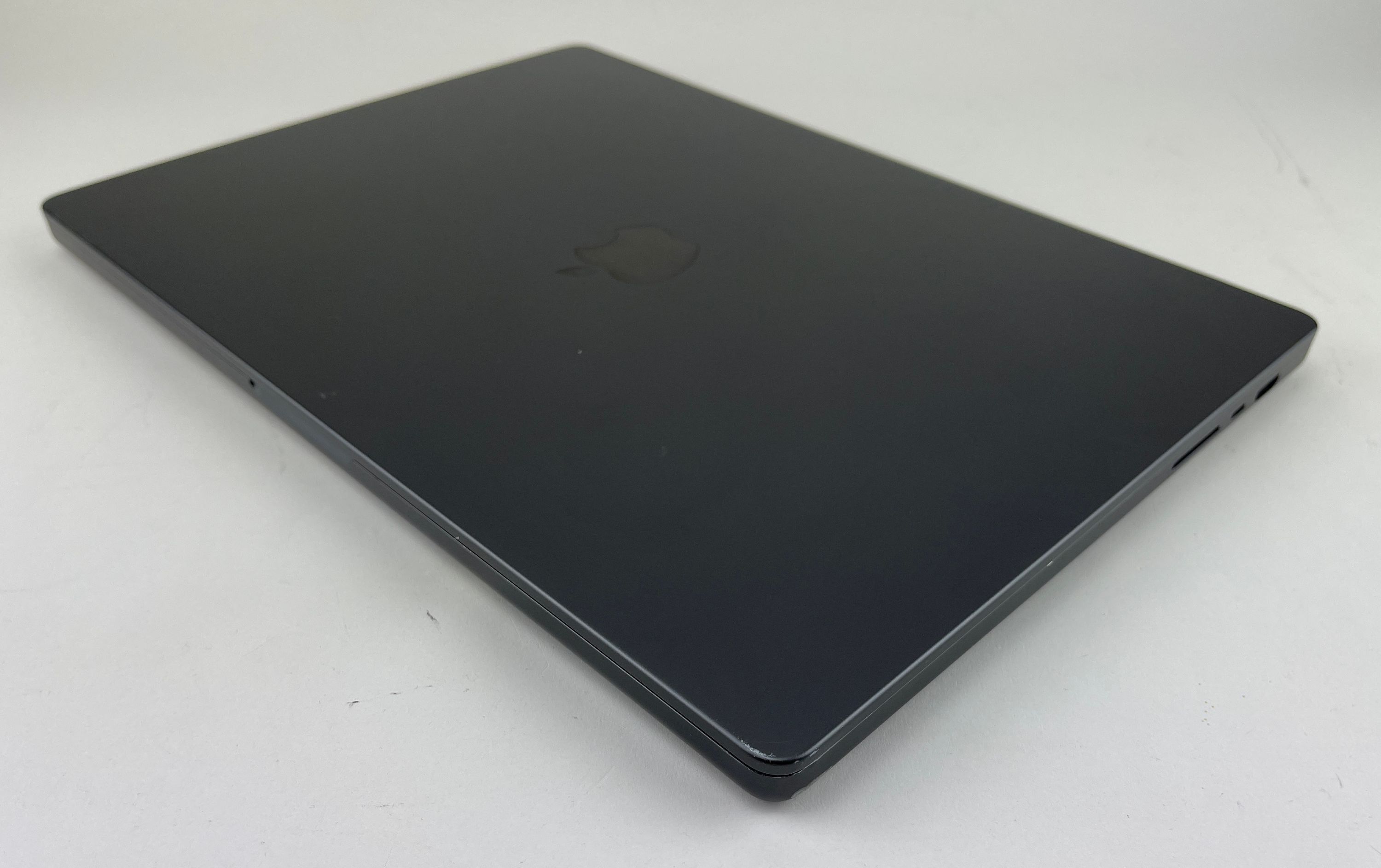 Apple MacBook Pro 16" (2024) M4 Pro - Space Black