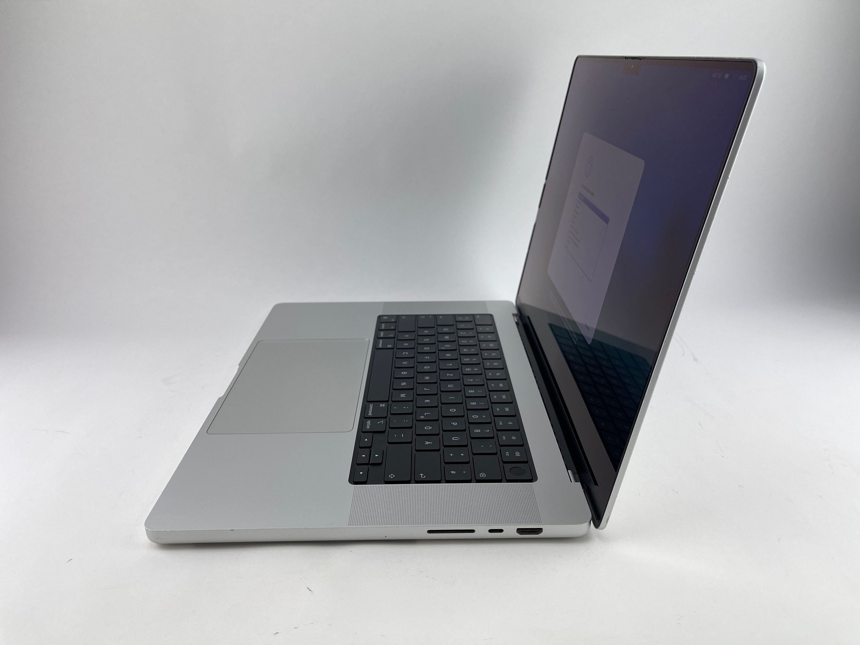 Apple MacBook Pro 16" (2021) M1 Max - Silber