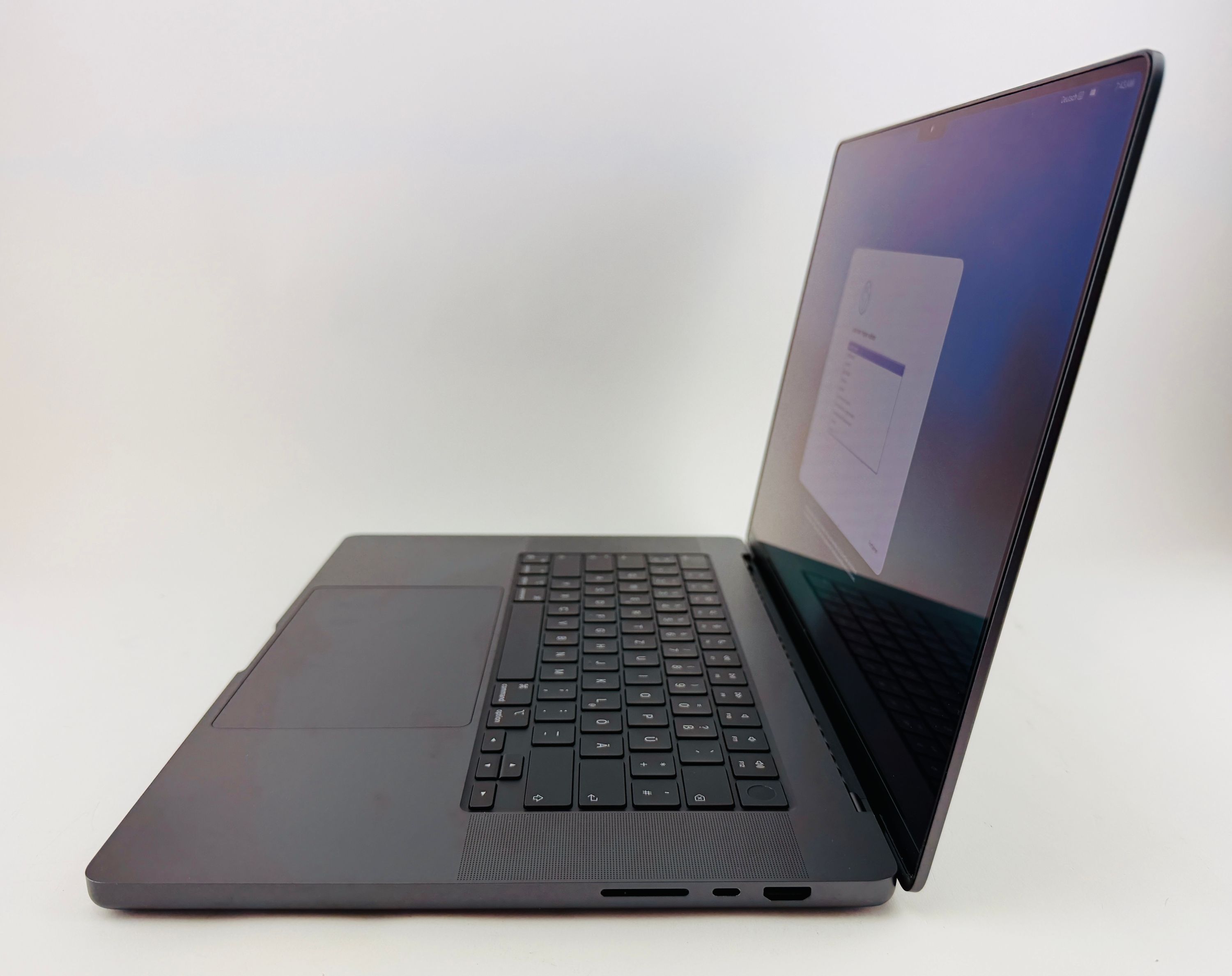 Apple MacBook Pro 16" (2024) M4 Max - Space Black