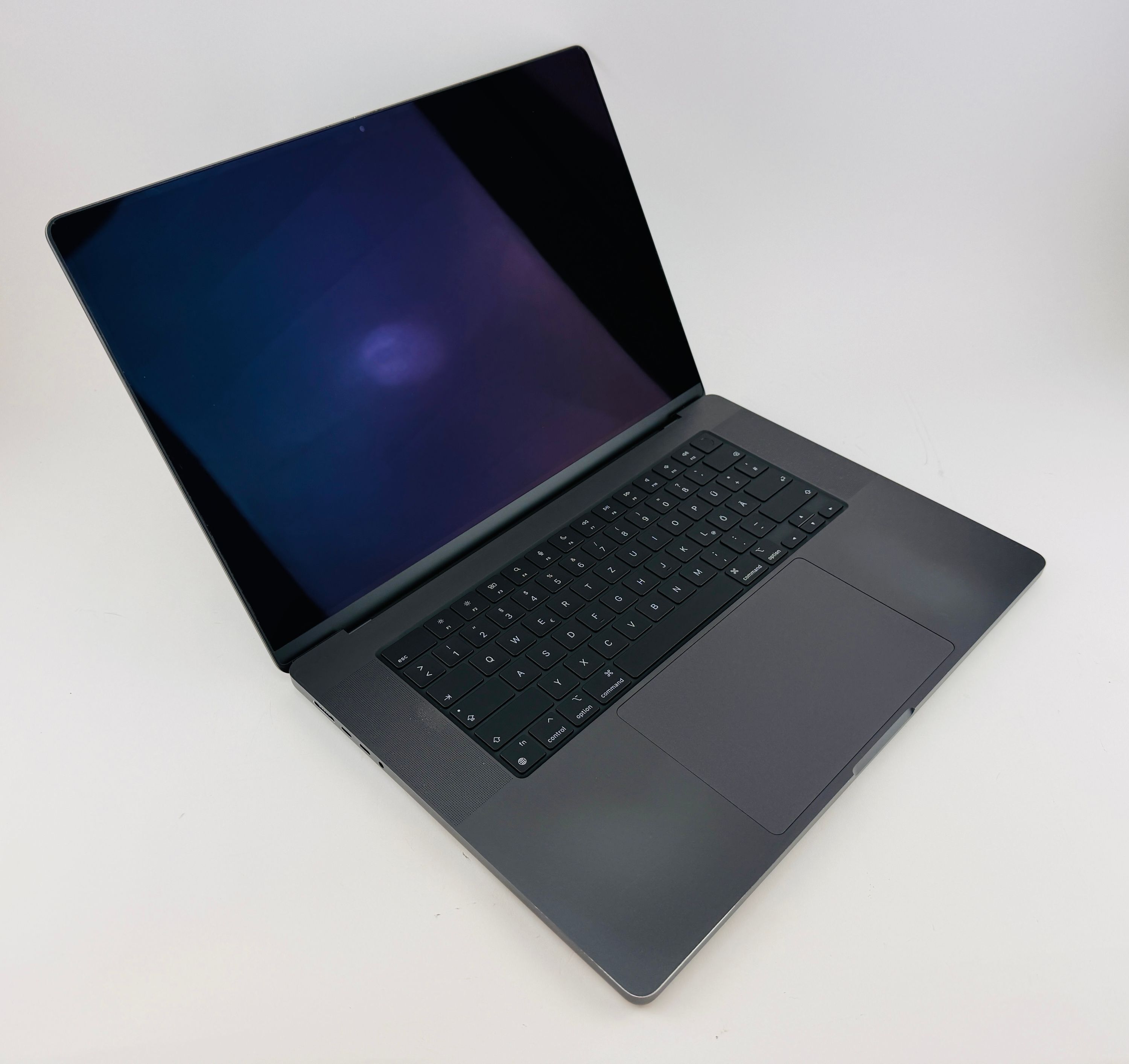 Apple MacBook Pro 16" (2024) M4 Max - Space Black