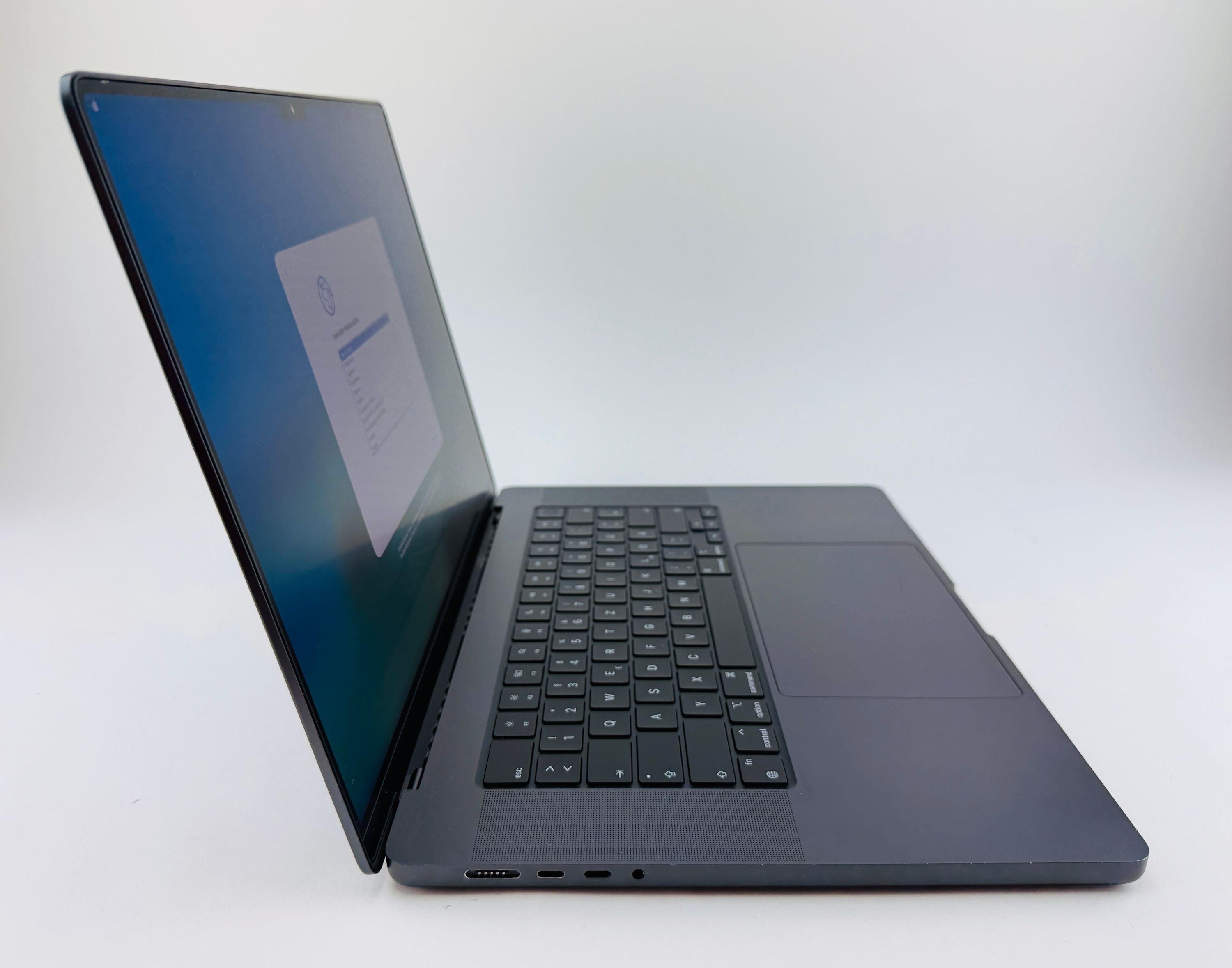 Apple MacBook Pro 16" (2024) M4 Max - Space Black Nanotextur