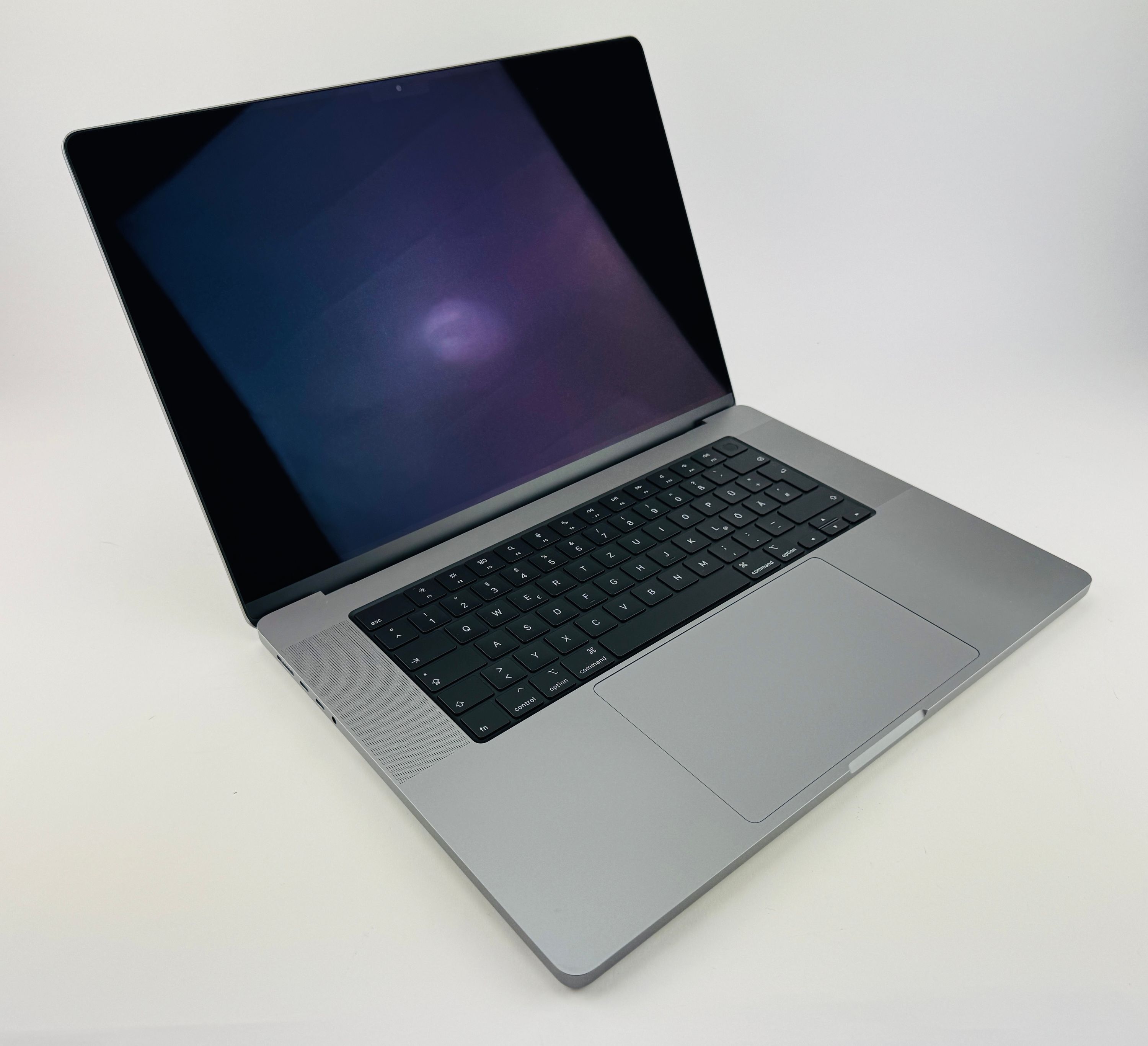 Apple MacBook Pro 16