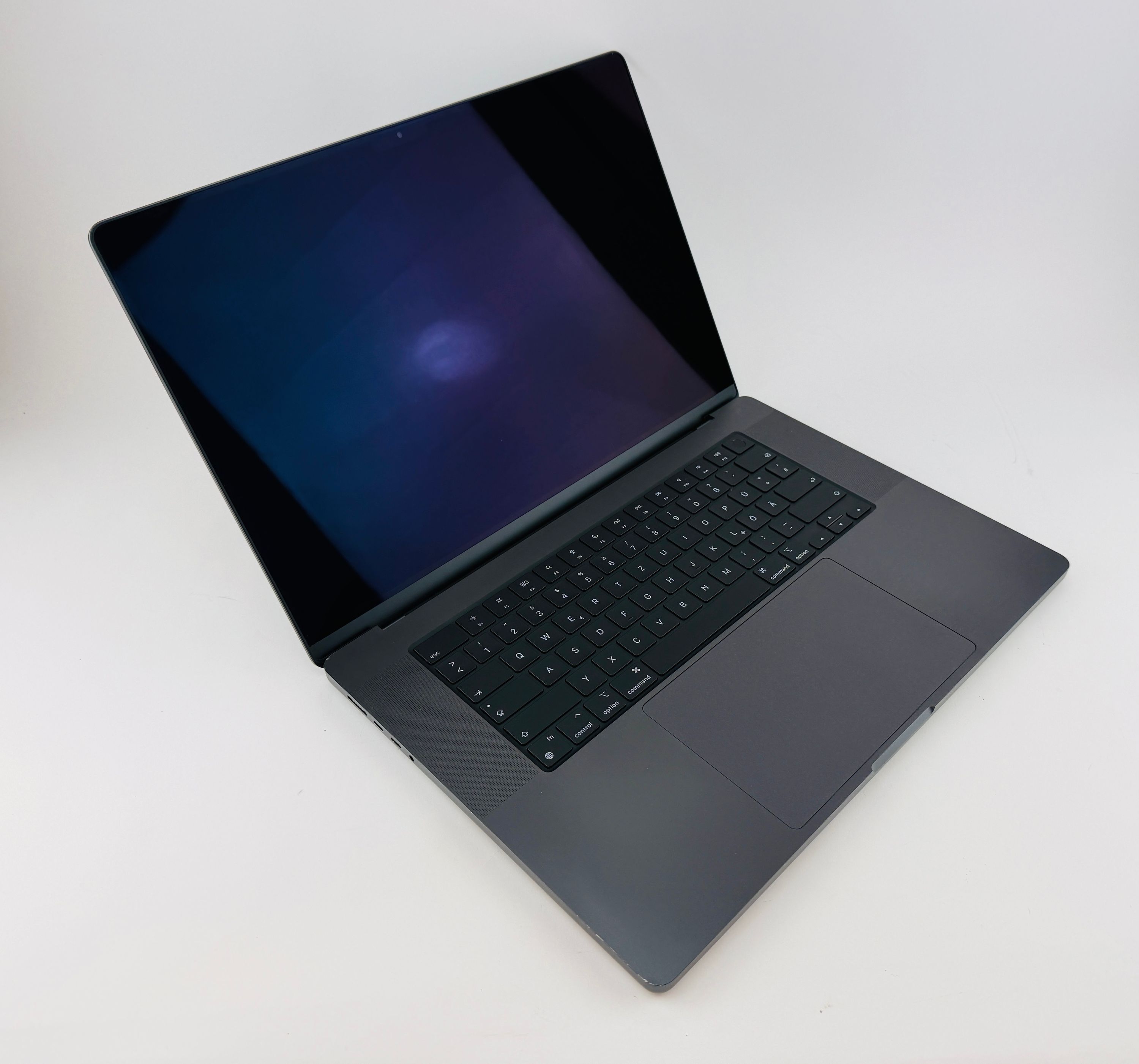 Apple MacBook Pro 16" (2024) M4 Max - Space Black